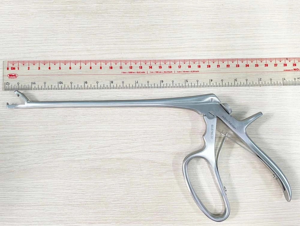 Kẹp sinh thiết cổ tử cung Baggish 4.0 x 6.5mm Hilbro 60.0796.00