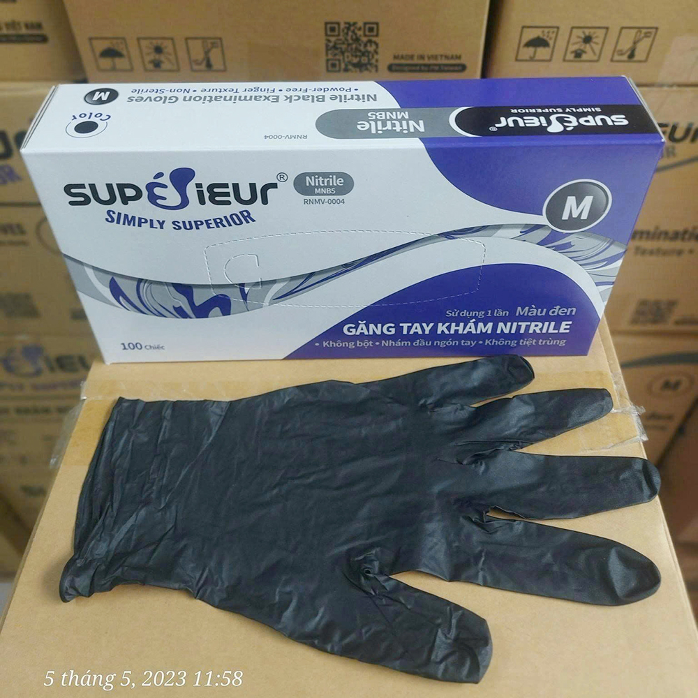 Găng tay y tế Nitrile không bột 3.5gr Superieur màu đen