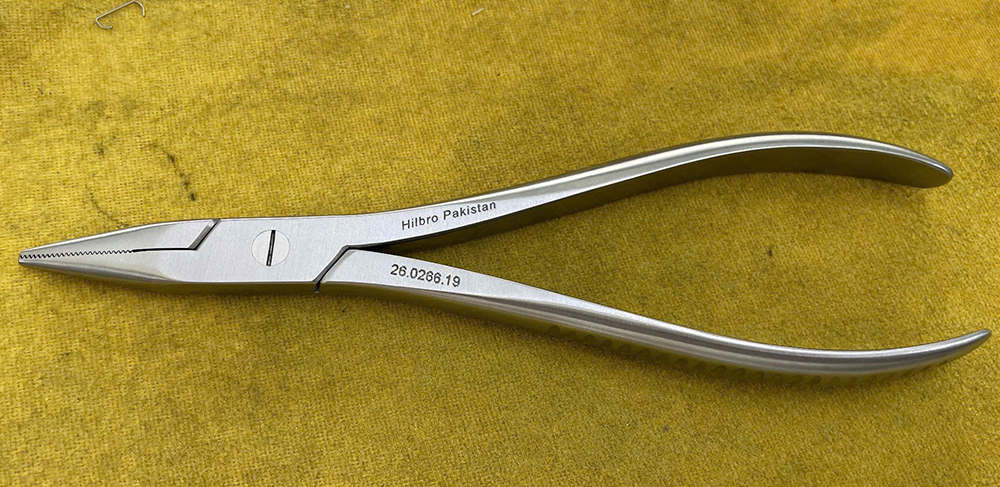 Kìm rút đinh phẫu thuật 19.5cm Hilbro 26.0266.19
