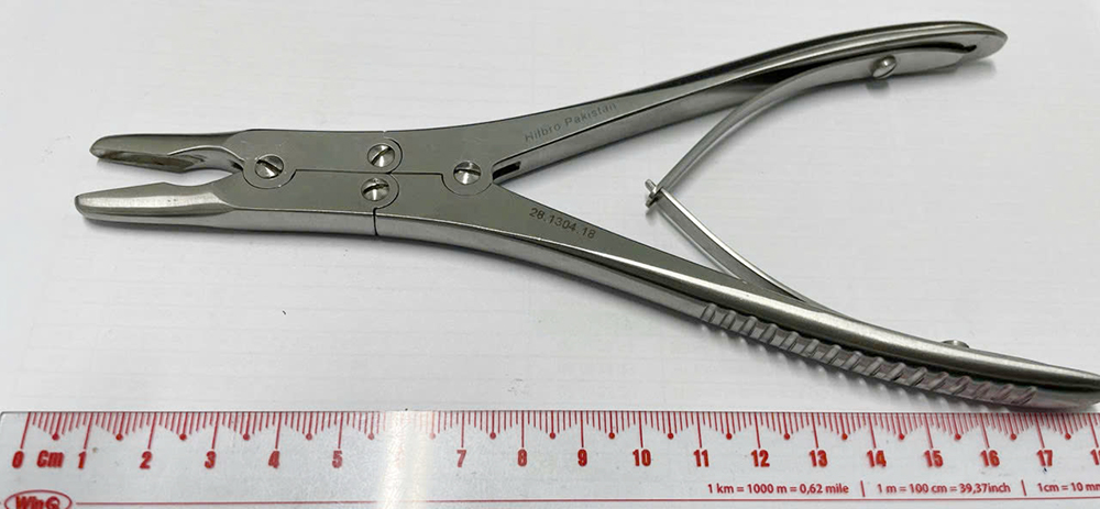 Gu gặm xương phẫu thuật Ruskin thẳng 18cm Hilbro 28.1304.18